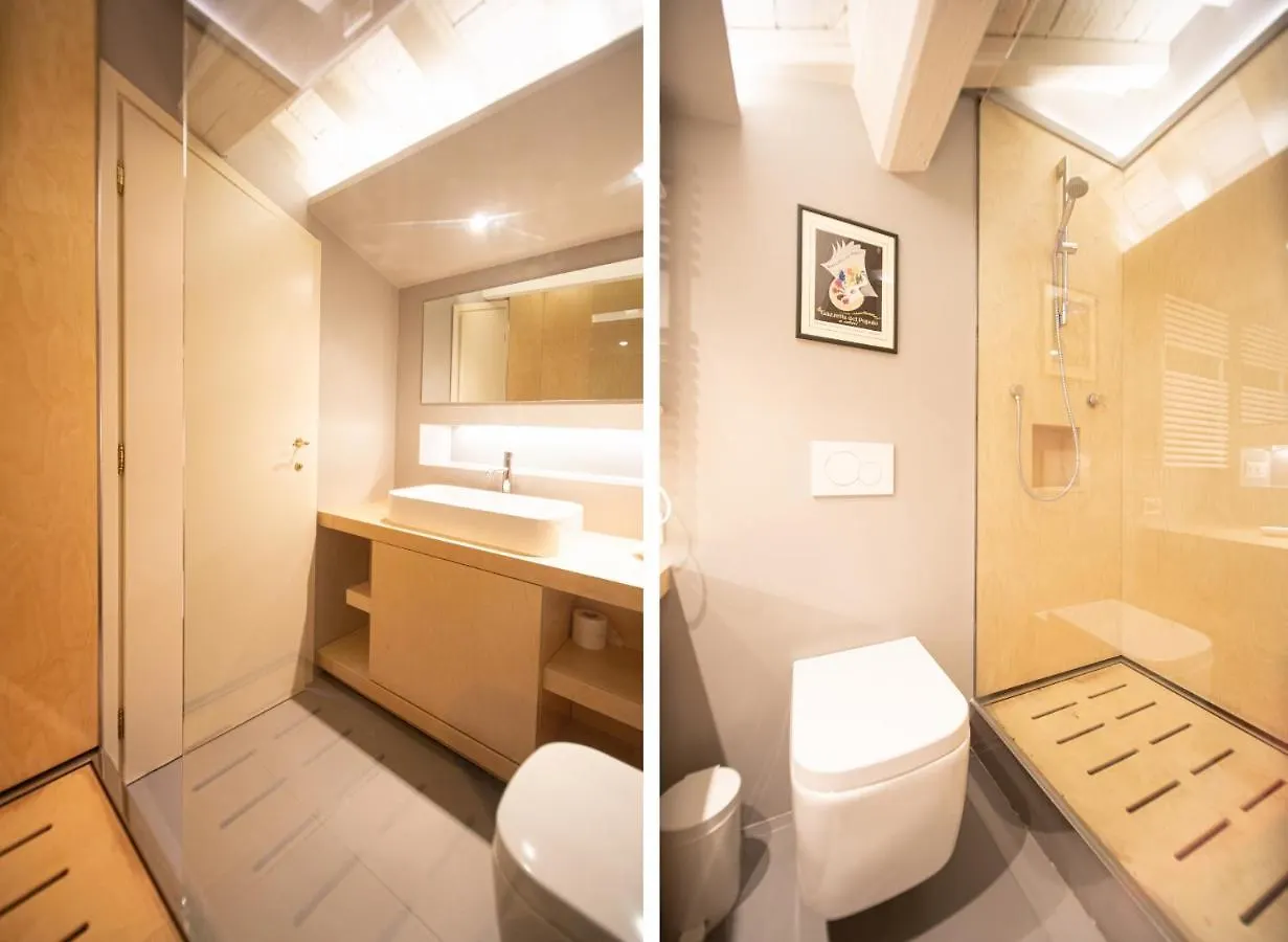 Casa Della Luce Luxury Apartment Lucca Italy